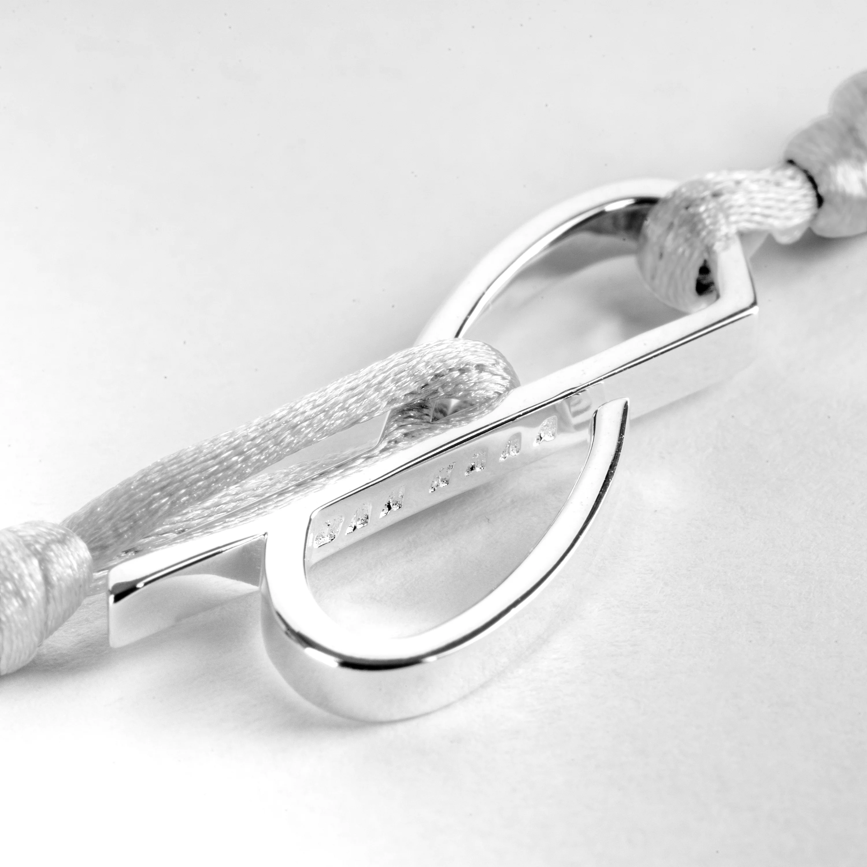 Elysium Souvenir Bracelet White - Image 3