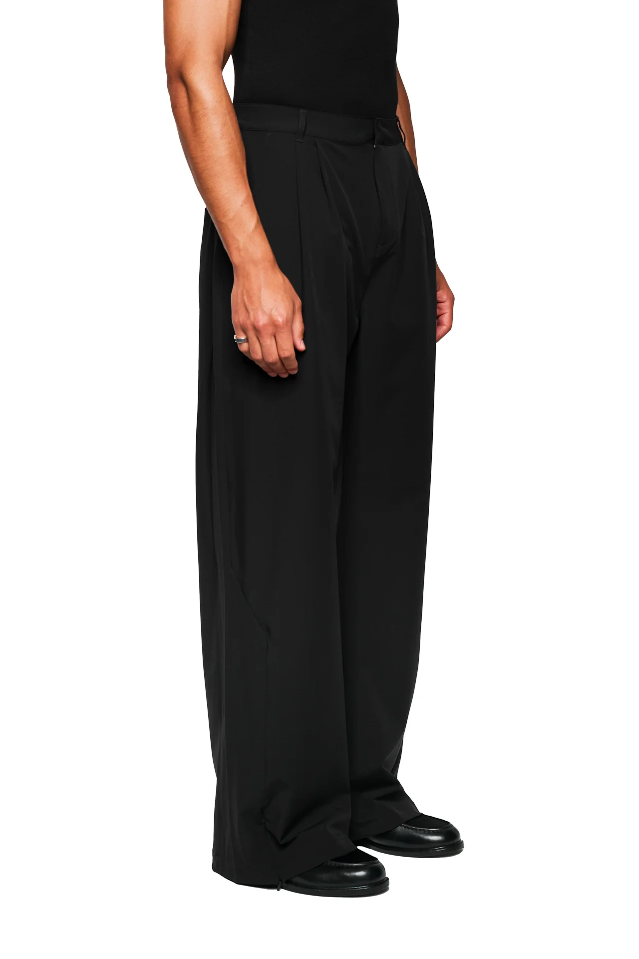 Exquisite Tech Pants Black - Image 4